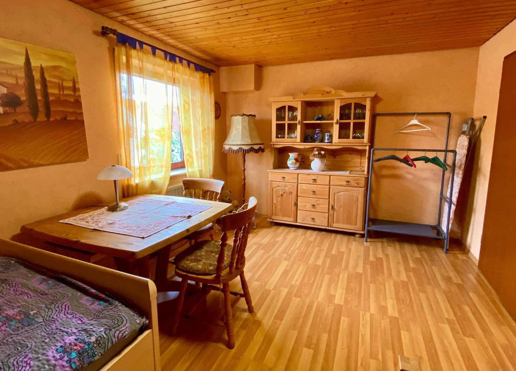 Schoene Wohnung Im Gruenen Stutensee Екстериор снимка